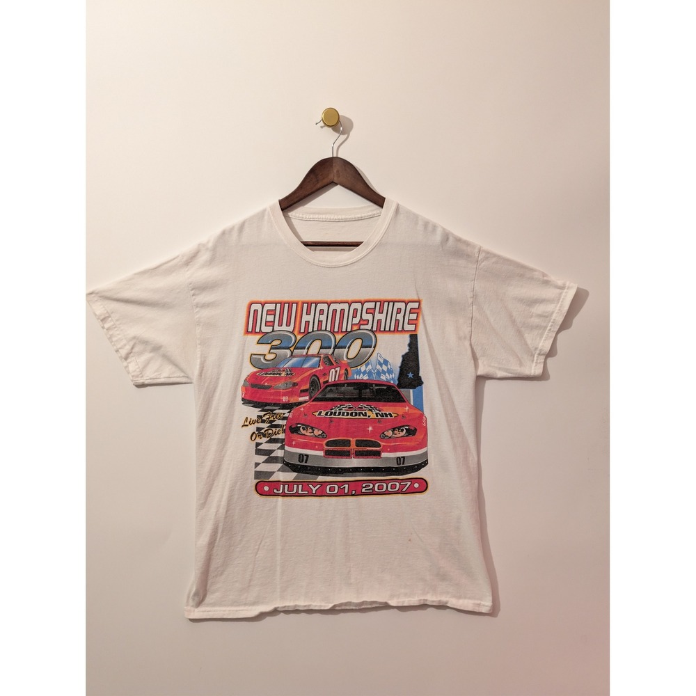 NASCAR New Hampshire 300 T-Shirt Mens XL White 2007 Racing Graphic Tee